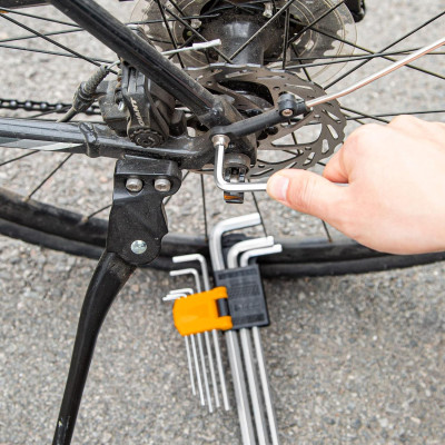 BỘ LỤC GIÁC ĐẦU BẰNG VÀ BÔNG 18 CHI TIẾT INGCO HHKSET0181 - HÀNG CHÍNH HÃNG