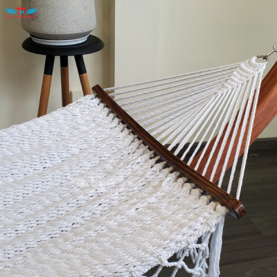 Võng gỗ bán nguyệt Tín Thành Phát – Đẳng cấp, bền bỉ, thích hợp cho phòng khách, sân vườn, resort