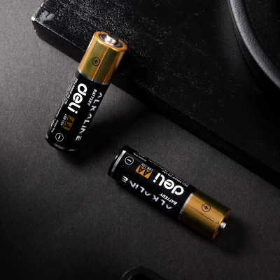 Pin kiềm Akaline AA Deli - Vỉ 2 viên/ 4 viên - 18500 / 18501