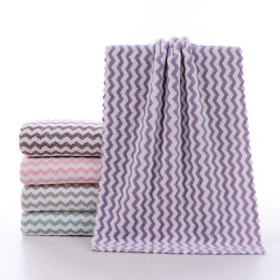 Combo 5 cái khăn lau mặt lông cừu Hàn Quốc .50 x 30cm , kẻ sọc nhiều màu , được cuộn tròn , sợi bông mềm mại cao cấp dùng rất tiện dụng