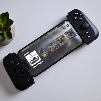 [Mới, hàng chính hãng] Tay cầm điện thoại Razer Kishi V2-Gaming Controller for iPhone