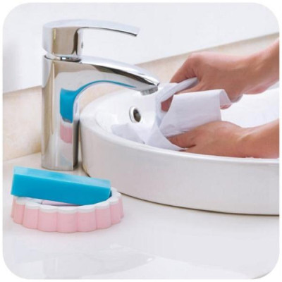 Thanh xà phòng giặt cổ áo dạng thanh 100g	+ 01 bàn chải giặt quần áo - Hàng nội địa Nhật Bản.