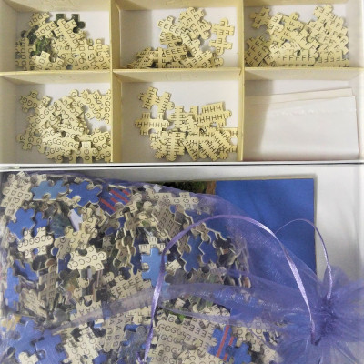 Tranh ghép hình 1000 mảnh bằng giấy Jigsaw Puzzle hình HÔN RỒNG , kích thước 75cm*50cm, mã số STN-TG033