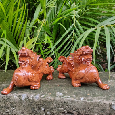 Cặp tượng đôi tỳ hưu bằng gỗ hương đá kt 20×11×8cm