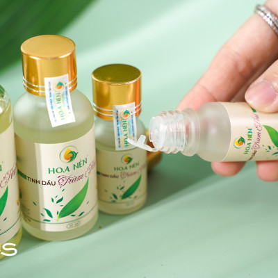 Tinh dầu Tràm Huế nguyên chất Hoa Nén 10ml - Chuẩn VietGAP - Chăm sóc sức khỏe mẹ và bé
