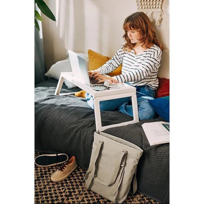 Bàn học nhựa gấp gọn  có khe cắm ipad ,bút bi ,