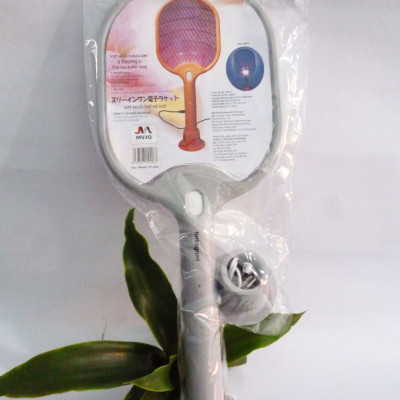 Combo vợt muỗi 3 trong 1 thế hệ mới và ổ cắm điện USB đa năng Nakagami chất lượng công nghệ Nhật Bản - Màu ngẫu nhiên