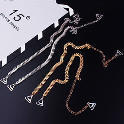 Dây áo lót áo ngực xích titan hoạ tiết xương cá độc đáo phối áo trễ vai sexy sang chảnh quyến rũ nổi bật