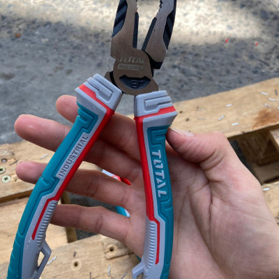 BỘ 3 CÂY KÌM ĐIỆN CAO CẤP TOTAL THT2K0301S - HÀNG CHÍNH HÃNG