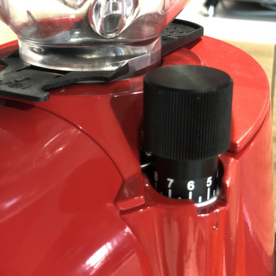 Máy xay cà phê Eureka Helios 65 - Hàng nhập khẩu từ Ý