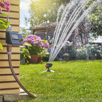 Bộ điều khiển tưới tự động (2 chương trình tưới) Gardena 01891-20