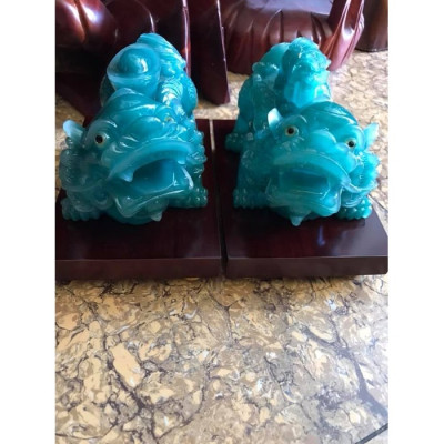 Cặp Tỳ Hưu Phong Thủy Xanh Ngọc Đậm Đẹp cõng Tỳ Hưu Thỏi Vàng công dụng thu tài hút lộc vào cho gia chủ Kích thước Dài 20cm Cao 15cm hợp Anh Chị mệnh Thủy Mộc Hỏa trưng ạ