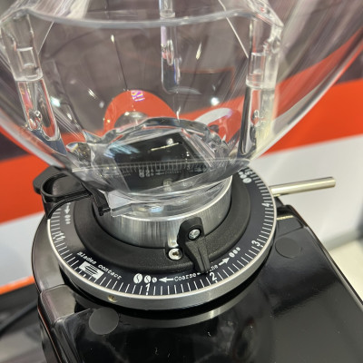 Máy xay cà phê Fiorenzato F64E màu đen - Hàng chính hãng