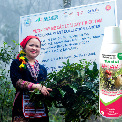 Nước xông tắm gội cho bà mẹ sau sinh TAMMAMASS - Giúp phục hồi sức khỏe cả thể chất và tinh thần, phòng ngừa các chứng sản hậu cho bà mẹ sau sinh, giảm đau, thanh thải các chất cặn bã, giúp da trắng hồng