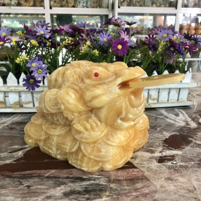 Tượng Cóc Ba Chân, Cóc Ngậm Tiền, Thiềm Thừ phong thủy chiêu tài lộc đá ngọc hoàng long - Dài 20 cm