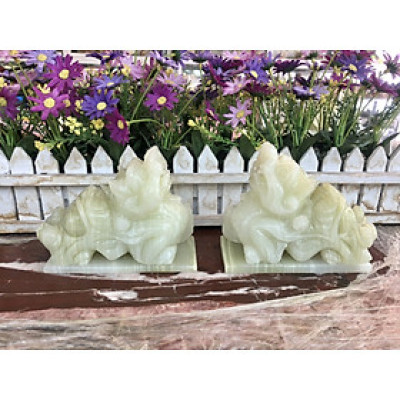 Cặp Tỳ Hưu phong thủy đá Ngọc Onyx có đế - Dài 13 cm