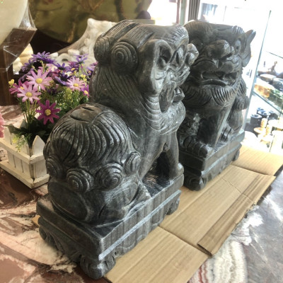 Cặp Kỳ Lân quay đầu phong thủy gác cổng đá cẩm thạch vân đen - Cao 30 cm