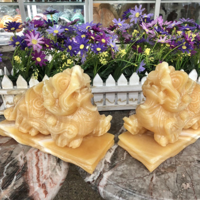 Cặp Tỳ Hưu phong thủy đá ngọc hoàng long có đế - Dài 20 cm