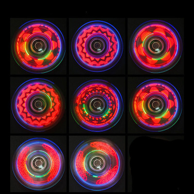 Con Quay Có Đèn Led Spinner Trong Suốt