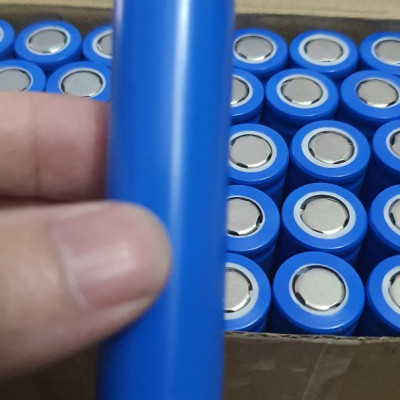 Pin sạc 3.7V 18650 đầu bằng, dùng cho Sạc Dự Phòng, Đèn Pin, Micro Karaoke, Quạt Mini, Đồ Chơi, Cell Laptop, Đèn Pin, Mic, Đèn Laze và các thiết bị điện tử khác - Hàng chính hãng