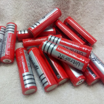 Pin sạc 4.2V 18650 đầu lồi,dung lượng 6800mAh dùng cho Sạc Dự Phòng, Đèn Pin, Micro Karaoke, Quạt Mini, Đồ Chơi, Cell Laptop, Đèn Pin, Mic, Đèn Laze và các thiết bị điện tử khác - Hàng chính hãng