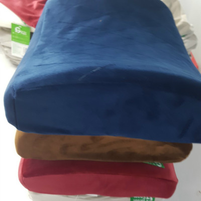 Gối tựa lưng văn phòng, ô tô chất liệu cao su non A có dây cài cố định - mẫu trơn