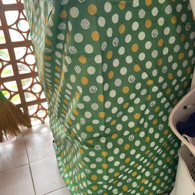 Áo bọc   máy giặt cửa trên  cho máy từ  9 -  10 kg  , vải dù siêu bền ,  thoáng khí  , chống nước  , chống bụi tốt   bảo vệ máy  khỏi mưa nắng khi để ngoài trời  ,giao màu ngẫu nhiên