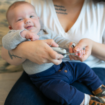 [ HG087 ] Kéo cắt móng tay an toàn cho bé - Dr.Brown