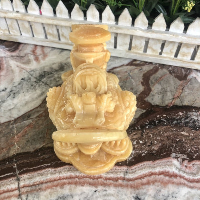 Tượng Cóc Ba Chân ngậm tiền, Thiềm Thừ phong thủy cõng gậy như ý chiêu tài lộc đá ngọc hoàng long - Dài 20 cm