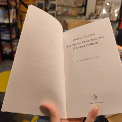 Sách - The Infernal Desire Machines of Doctor Hoffman (Penguin Modern Classics) by Angela Carter