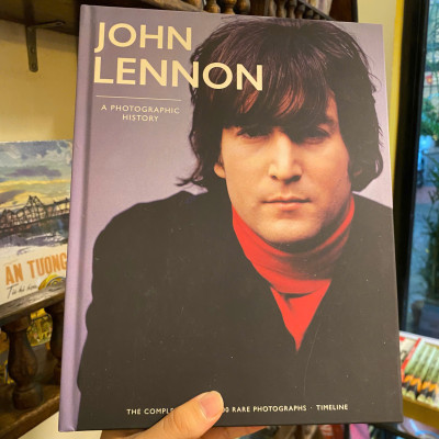Sách - John Lennon: A Photographic History - A Complete Story by Rickayzen Clayton Thomas