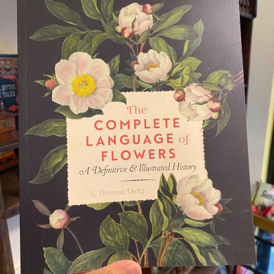 Sách - The Complete Language of Flowers: A Definitive and Illustrated History by S. Theresa Dietz
