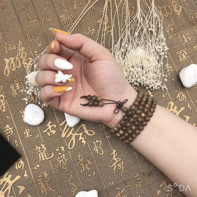 Vòng tay trầm hương 8mm 108 hạt phong thủy tự nhiên mùi hương thơm nhẹ