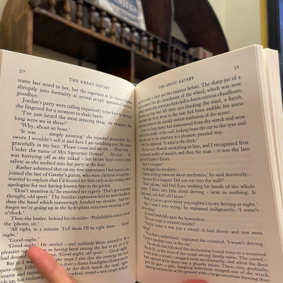 Sách - The Great Gatsby by F. Scott Fitzgerald - Classics/Fiction book in English - Bìa Cứng