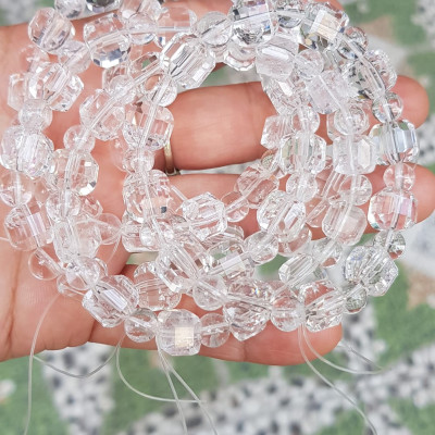  Vòng tay phong thuỷ nữ đá thạch anh trắng trong tự nhiên kiểu vuông giác tròn Size hạt vuông 10mm hạt tròn nhỏ 6mm Nữ mệnh kim mệnh Thủy đeo hợp may mắn tốt sức khoẻ công việc ạ