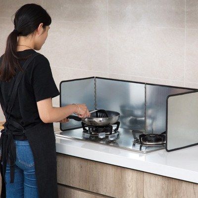 Tấm chắn bếp tiện lợi