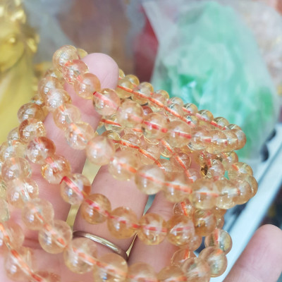 Vòng đá thạch anh tóc vàng tự nhiên  Màu vàng nhẹ nhàng Nữ mệnh kim, Thổ thủy  Vòng size 8mm ạ