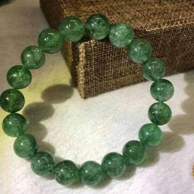 Vòng thạch anh dâu xanh tự nhiên 10ly nữ mệnh MỘC HOẢ 