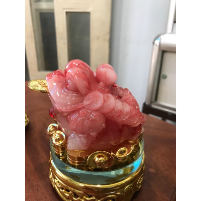 Tượng Cóc đỏ cõng thỏi vàng thiềm thừ phong thủy đế xoay cao 13cm đk 11cm hợp mệnh hỏa mệnh thổ ạ
