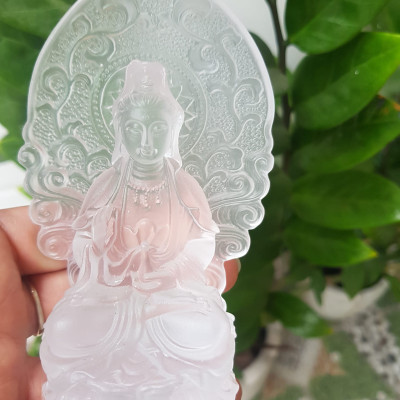 Tượng Phật Bà Quan Âm Mới Đá Lưu Ly Trắng Để Trong Xe Hơi hoặc Để Bàn cao 12cm đk 7cm đế 5cm Mệnh Kim mệnh Thủy ạ