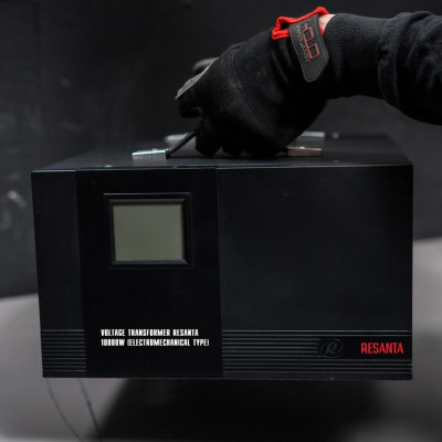 MÁY ỔN ÁP 10000W (LOẠI CƠ ĐIỆN)  RESANTA/HUTER 63/6/55 - HÀNG CHÍNH HÃNG