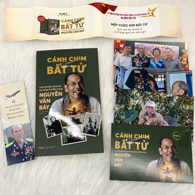 Sách - Cánh Chim Bất Tử - Câu Chuyện Về Người Phi Công Huyền Thoại Nguyễn Văn Bảy - Phiên Bản Kỷ Niệm 80 Năm - Tặng Kèm Bookmark + Postcard