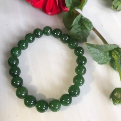 Vòng Đeo Tay chuỗi đá Ngọc Phật Xanh Ngọc bích bóng đẹp size hạt 9,5mm xinh lắm món quà tặng Mẹ , tặng vợ , tặng người thân ý nghĩa ạ 