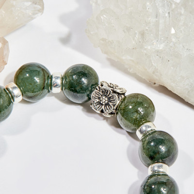 Vòng tay phong thủy đá cẩm thạch nước ngọc charm thông 10mm mệnh hỏa , mộc - Ngọc Quý Gemstones