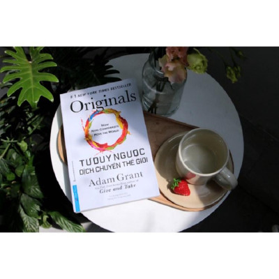 Sách - Combo Tư duy ngược dịch chuyển thế giới + Einstein