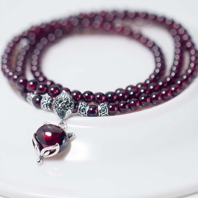 Vòng tay đá garnet 3 line mặt hồ ly mệnh hỏa, thổ - Ngọc Quý Gemstones