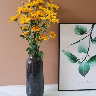 Bình cắm hoa bằng đá tự nhiên màu đen chỉ trắng BHD007