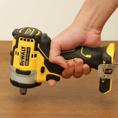 MÁY SIẾT BULONG CẦM TAY 20V DEWALT DCF911P1 - HÀNG CHÍNH HÃNG