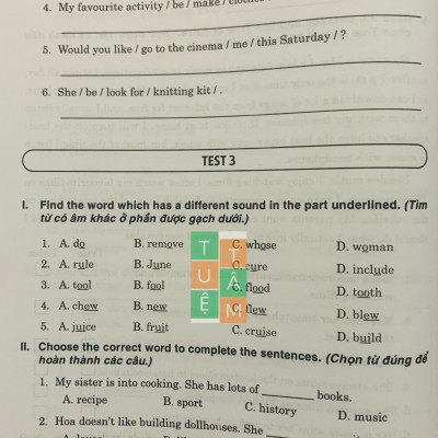 Sách - Đề kiểm tra Tiếng Anh 8 (Global Success)