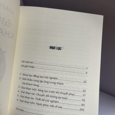 GIỮ CHÂN KHÁCH HÀNG: BÍ QUYẾT DUY TRÌ VÒNG LẶP MUA HÀNG- Noah Fleming– Linh M. Nguyễn dịch – Nhã Nam - NXB Công Thương